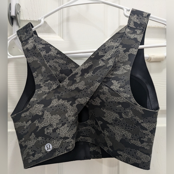 Lululemon Enlite Bra Zip Front - Picture 3 of 8